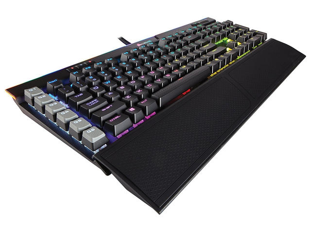 Клавиатури Corsair Gaming K95 RGB PLATINUM Cherry MX Brown (US)