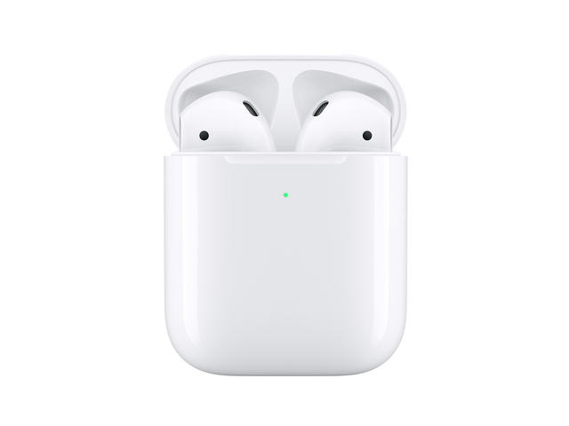 Слушалки Apple AirPods2 с безжичен зареждащ калъф