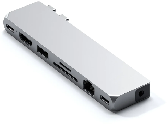 USB Хъб Satechi Pro Hub Max Silver
