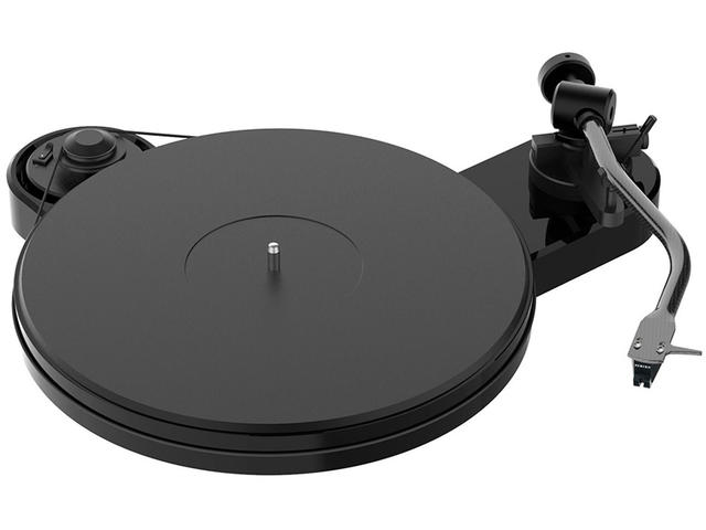 Грамофони Pro-Ject RPM 3 Carbon (2M Silver) - черен гланц