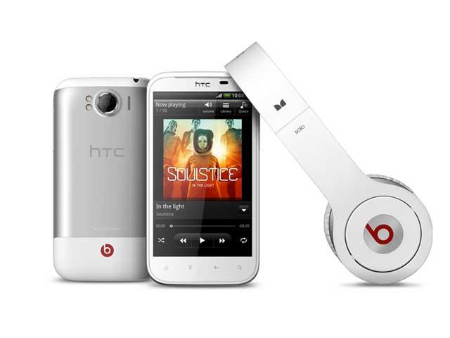 Смартфони HTC Sensation XL Beat Solo 16GB, сребрист цвят